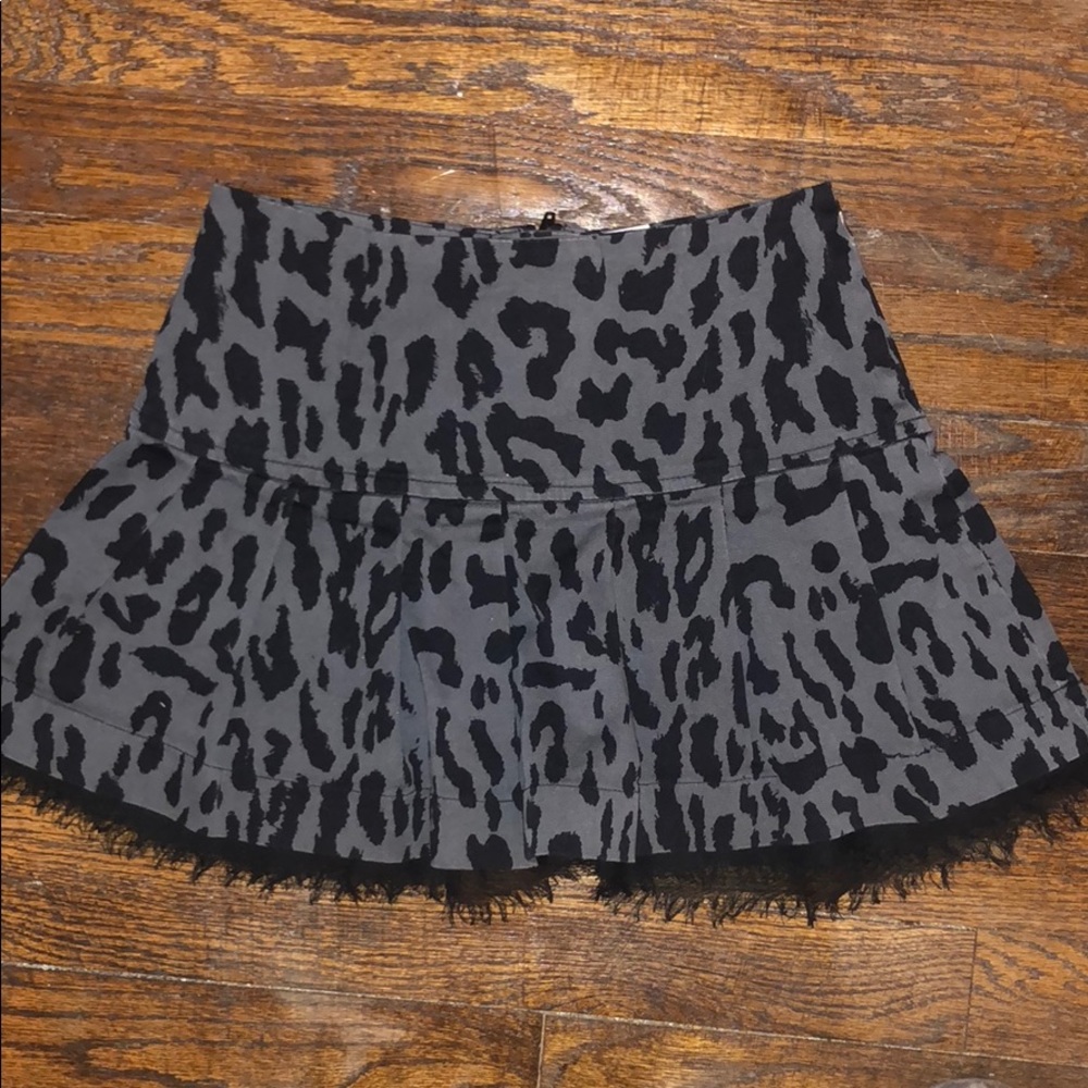 Harajuku mini skirt leopard gray target size 7 8 - Picture 1 of 2